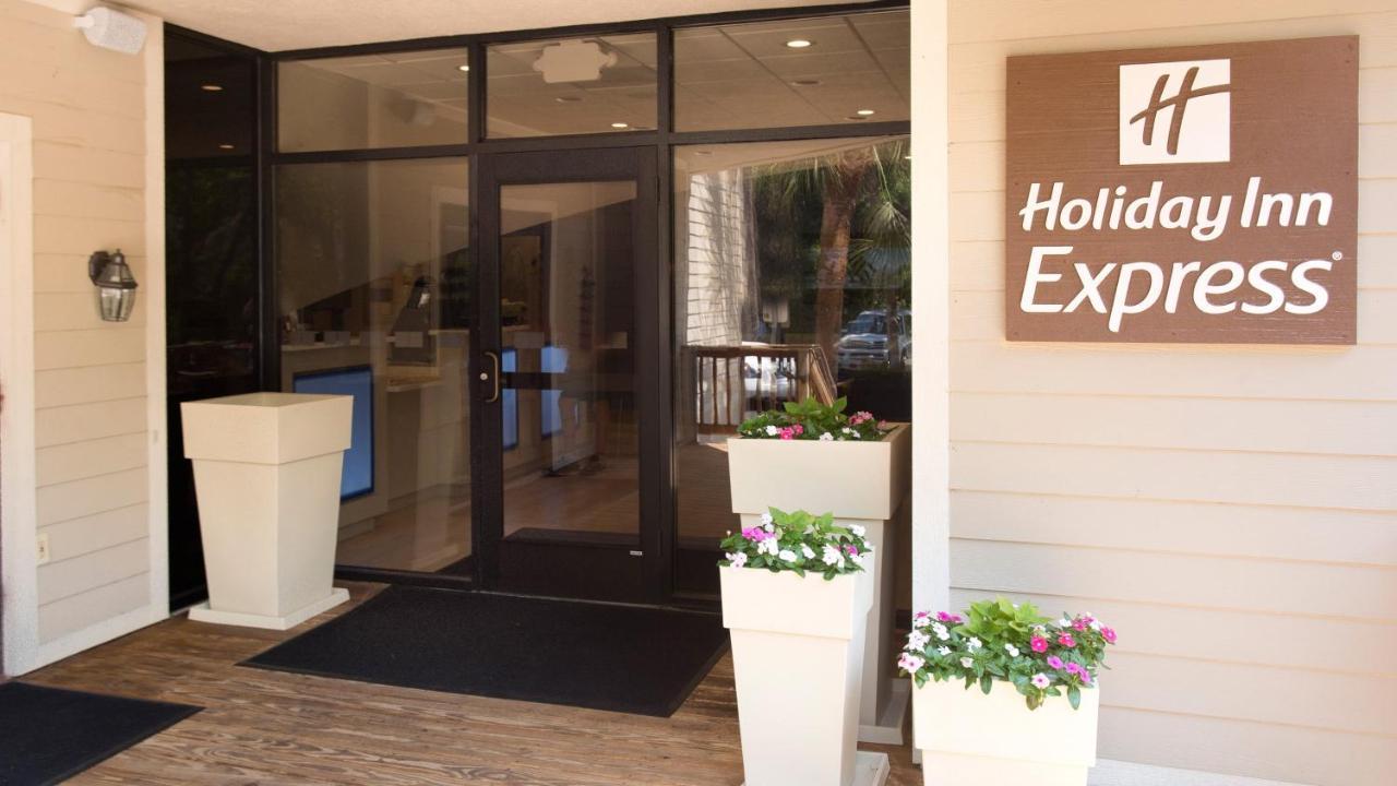 Holiday Inn Express Hilton Head Island, An Ihg Hotel Exterior photo